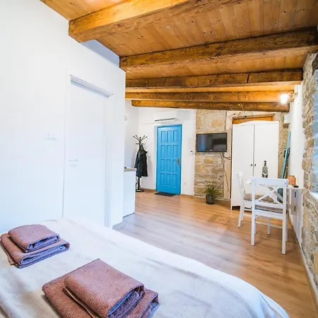 Apartments Villa San Vito Grožnjan Buitenkant foto