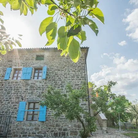 Apartments Villa San Vito Grožnjan Buitenkant foto